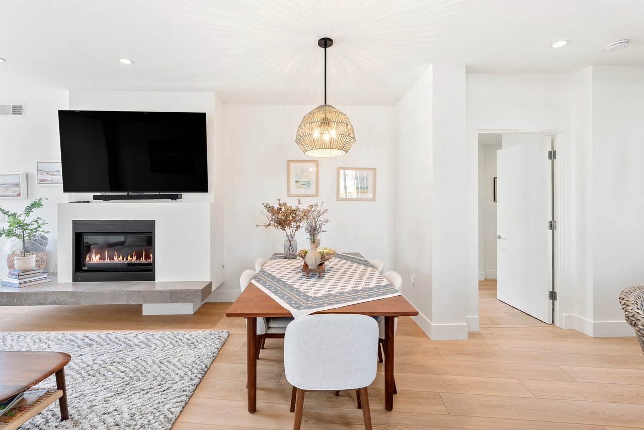 OCEANSIDE BEACH HOUSE