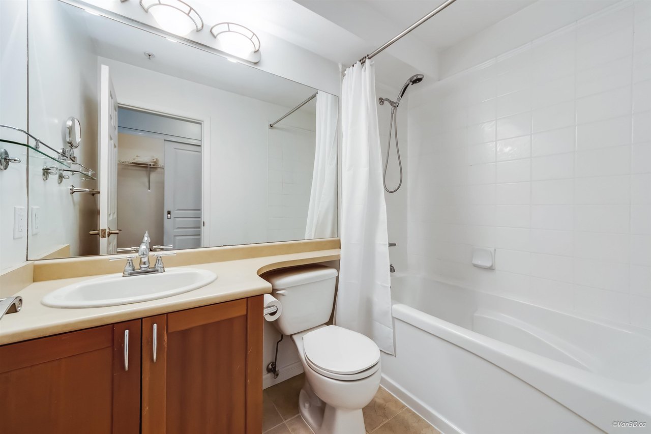 303-3727 W 10th Avenue, Vancouver