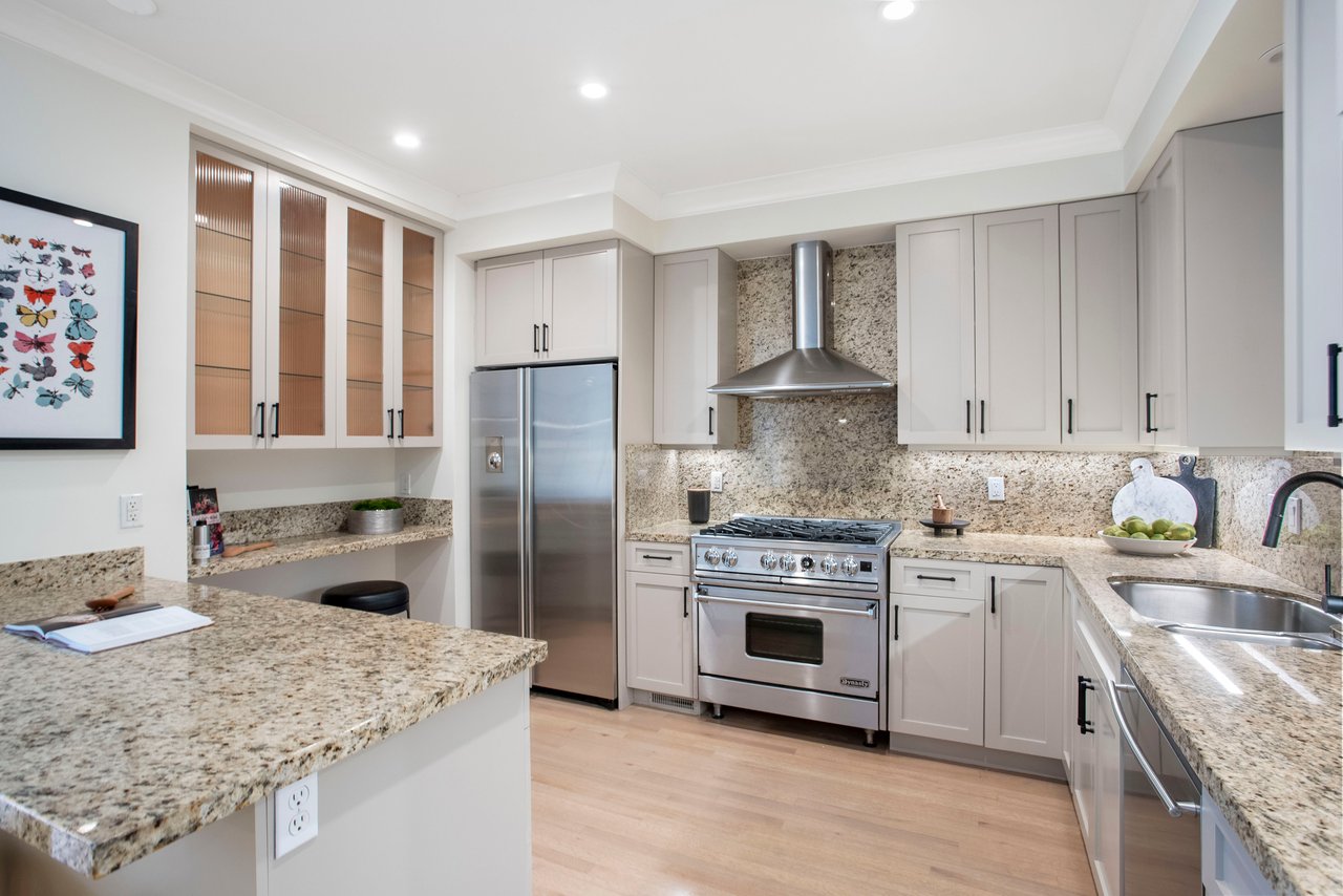 318 Duncan Street # 1
