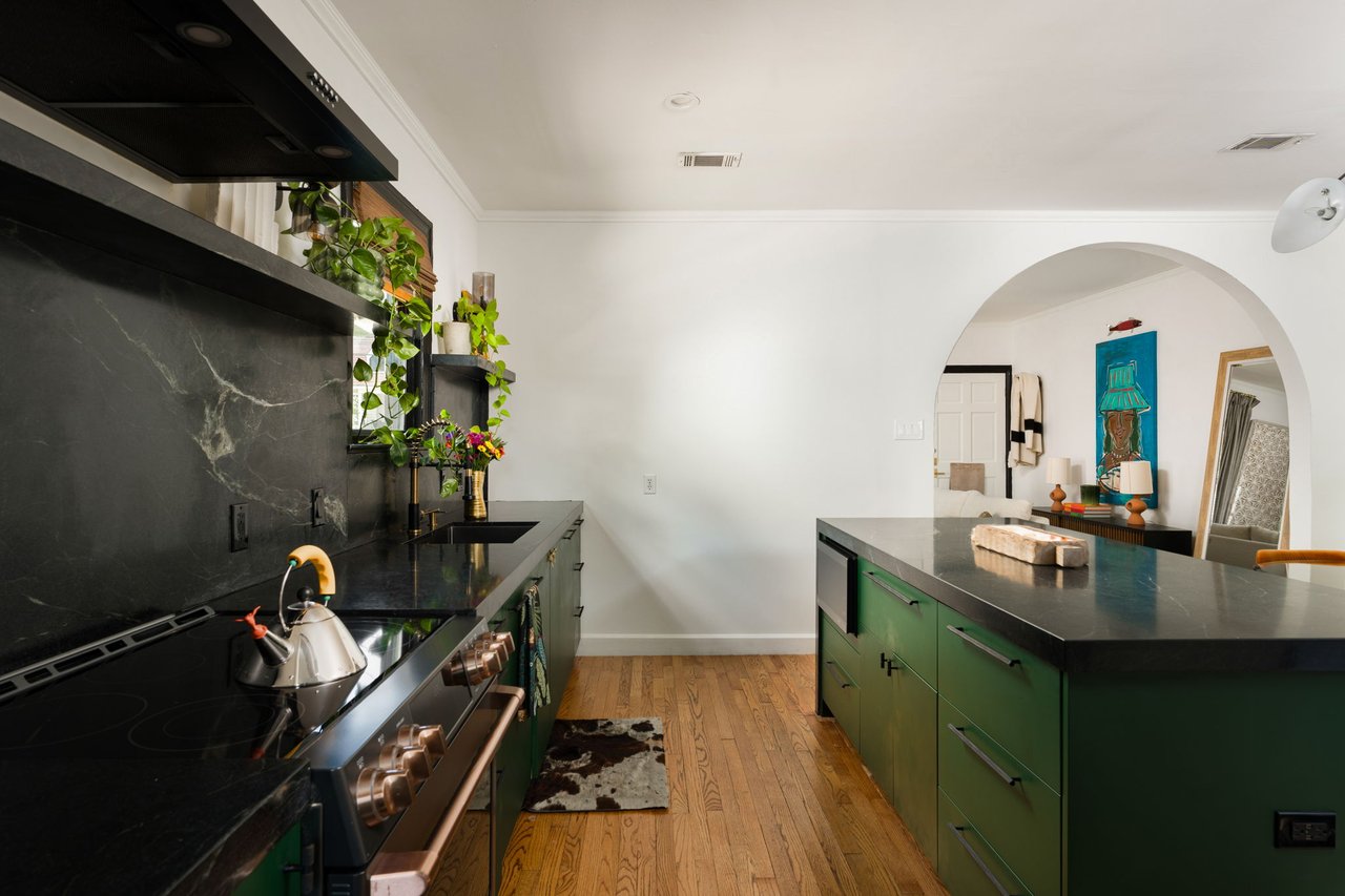 1704 Wethersfield RD