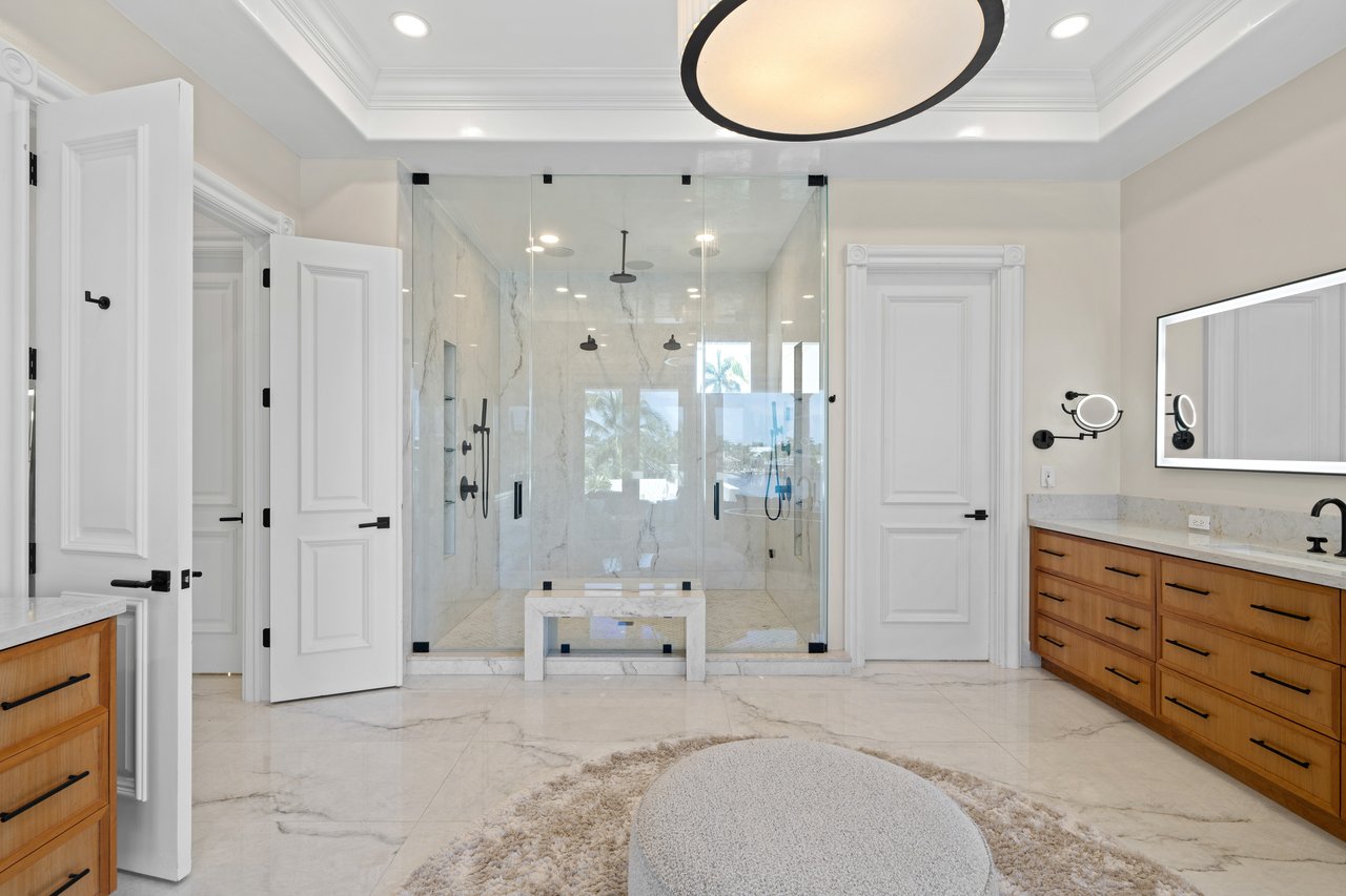 2593 SE 8th St, Pompano Beach, FL 33062