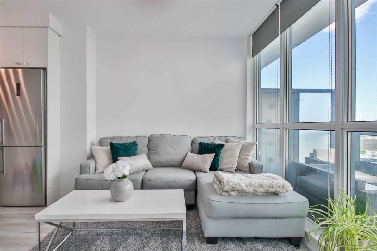 51 East Liberty St #2406