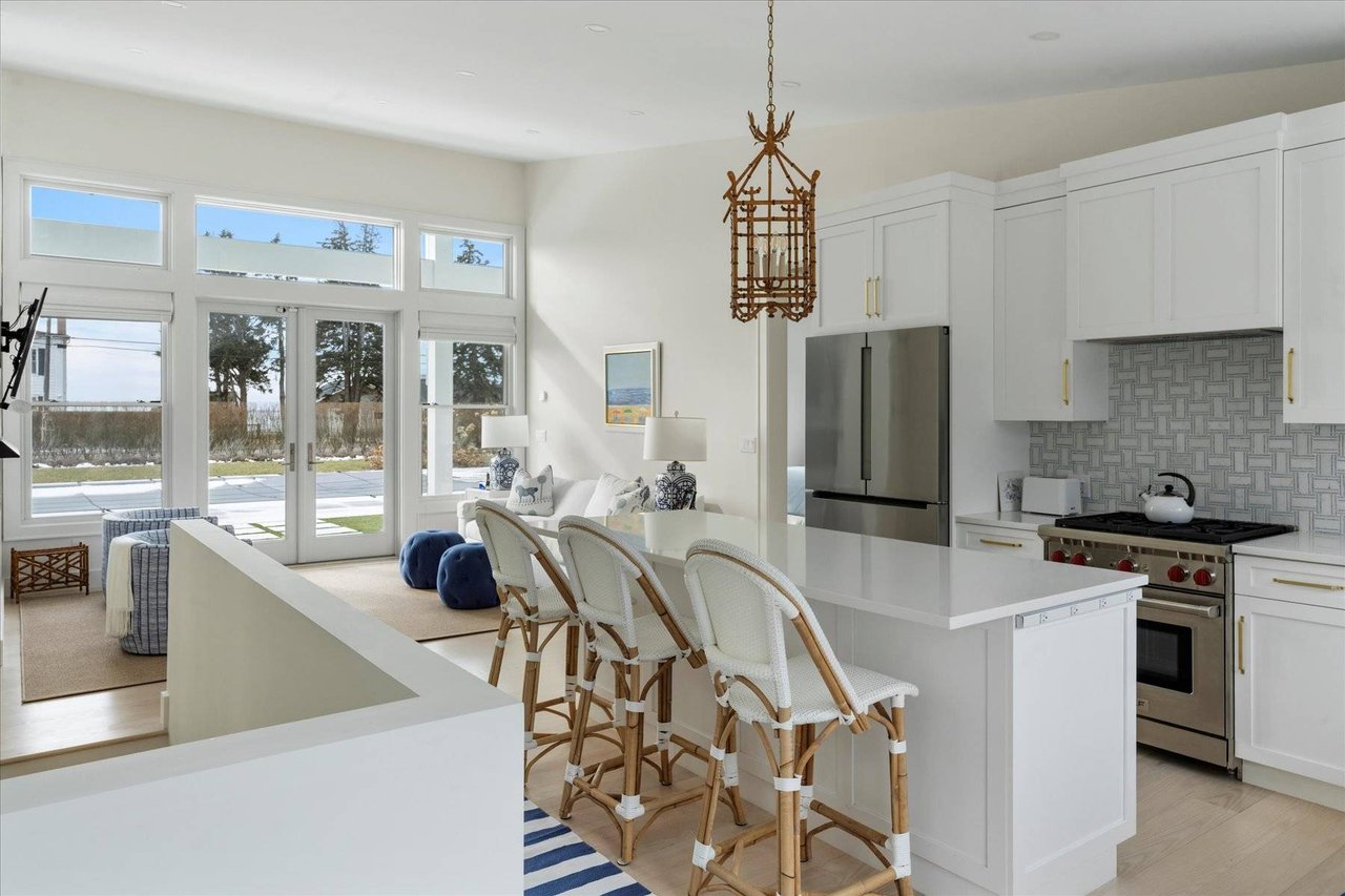 55 Peconic Ave