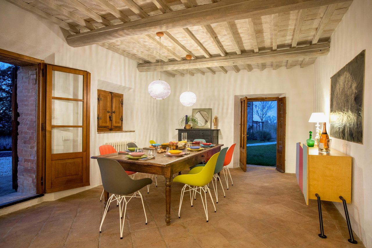 Country Luxury Home For Rent in Valdorcia