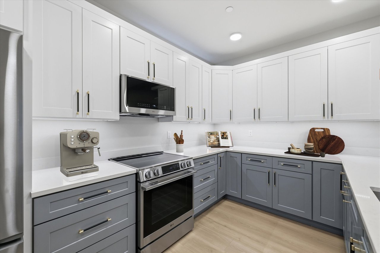 14610 CORLISS AVENUE N UNIT: A