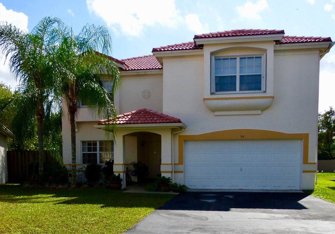 94 Gables Blvd