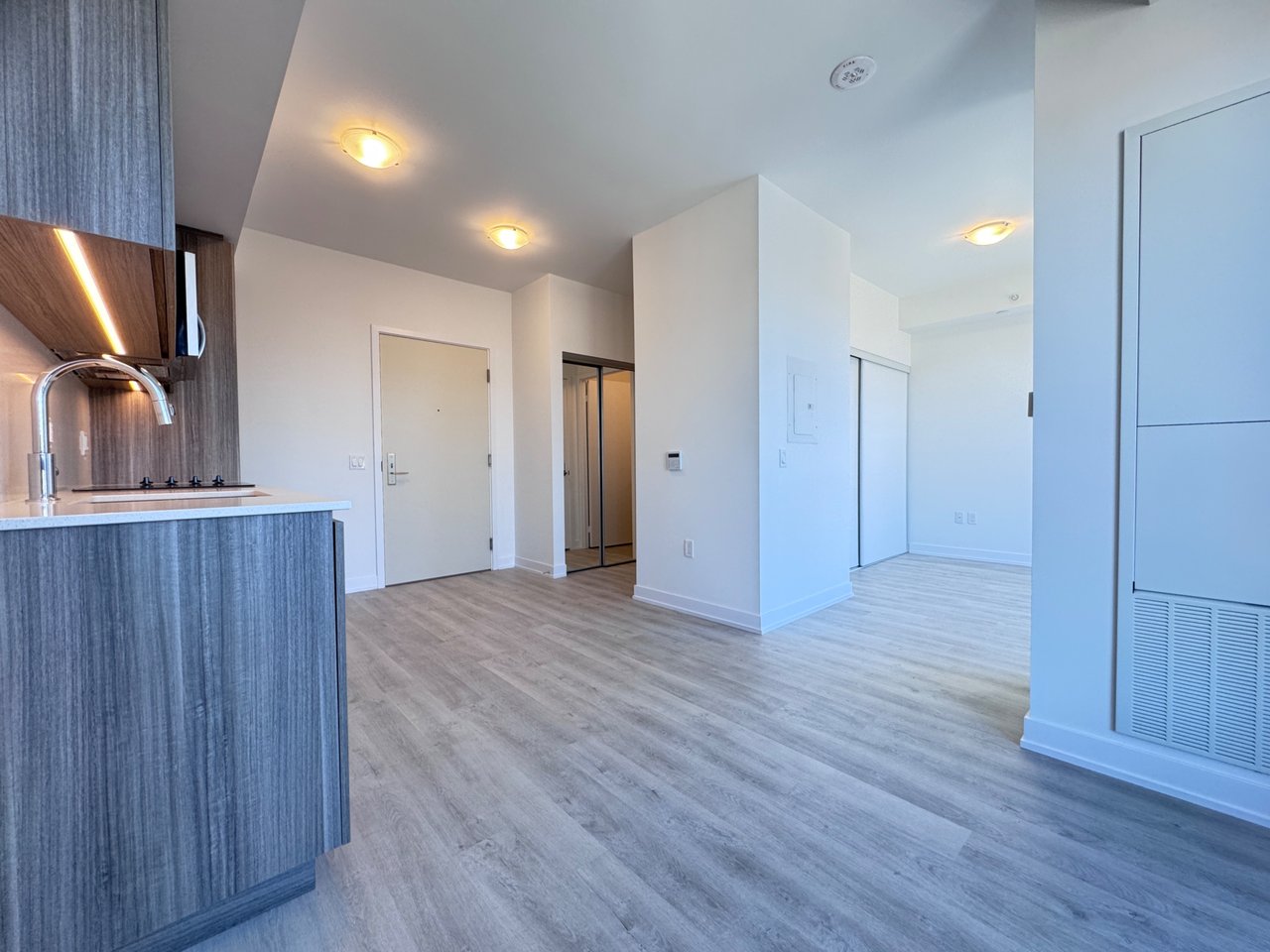 15 Richardson Street Unit: 1504