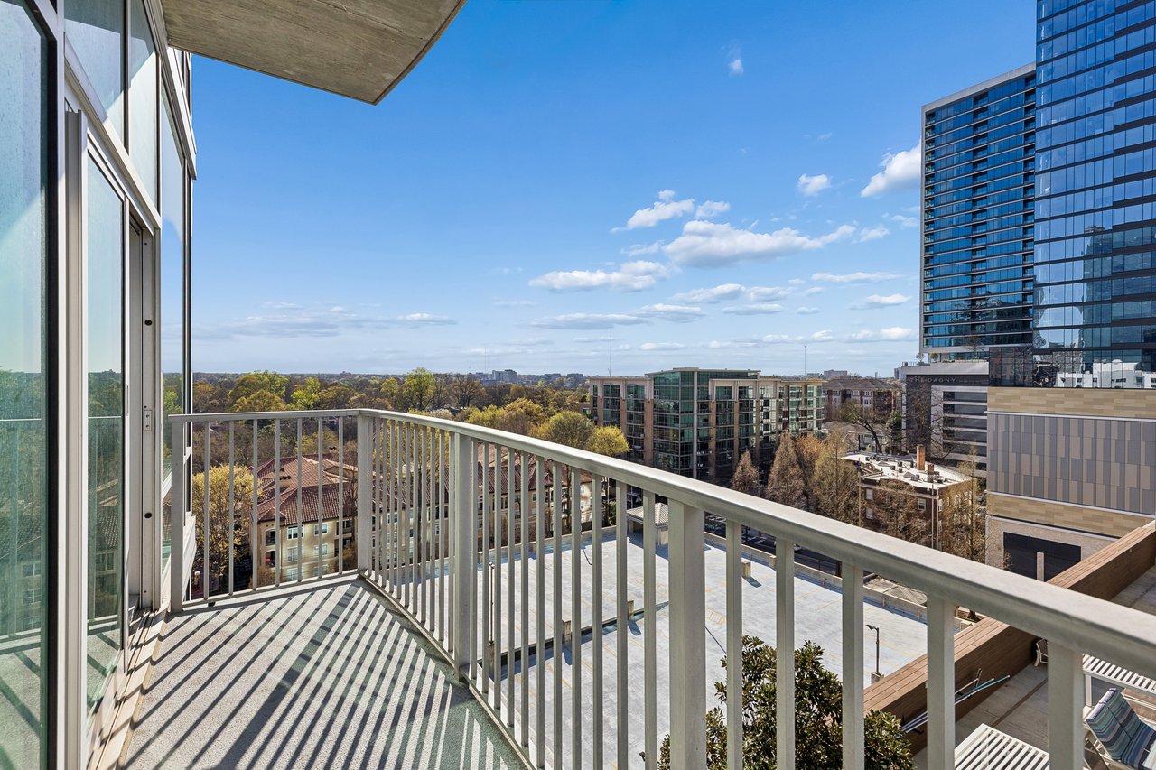943 Peachtree Street NE Unit 913