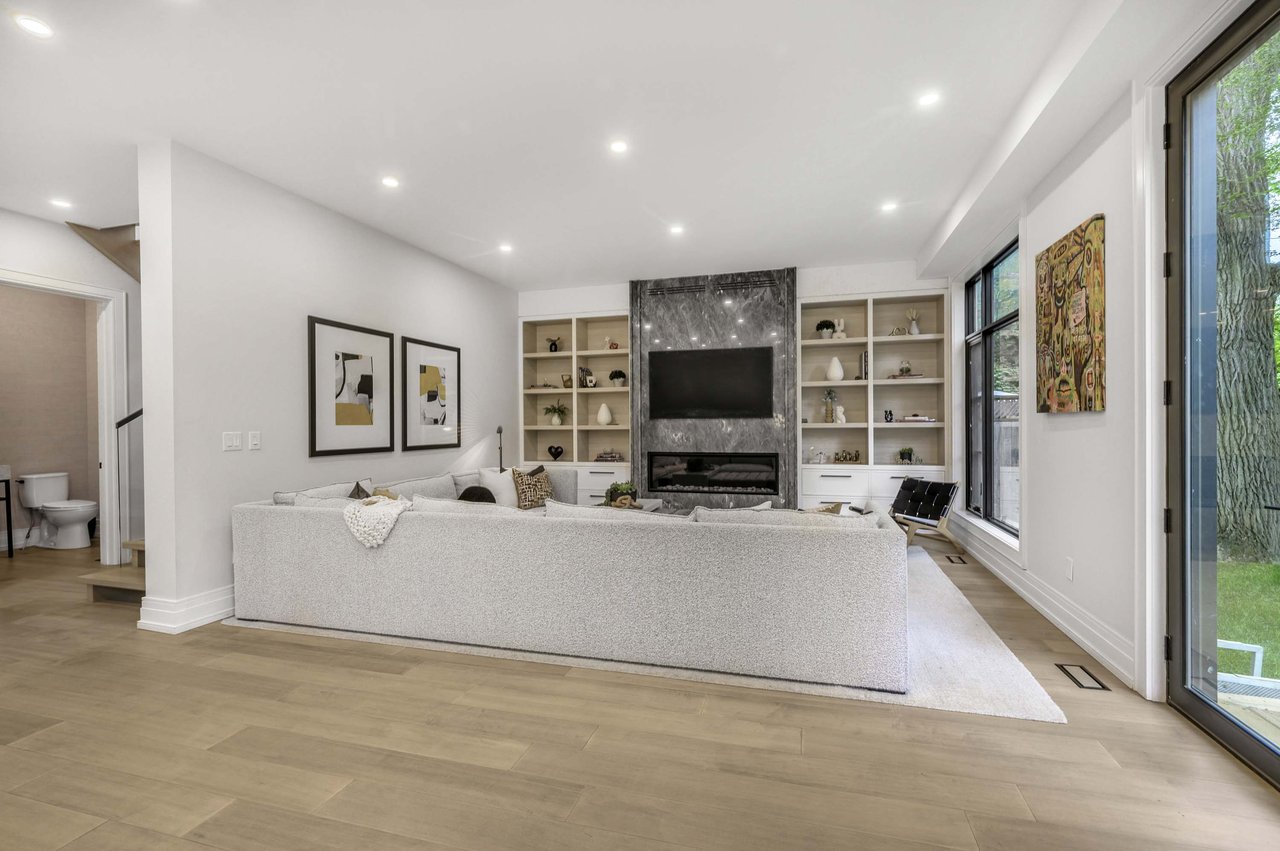 8 Manor Haven Rd 