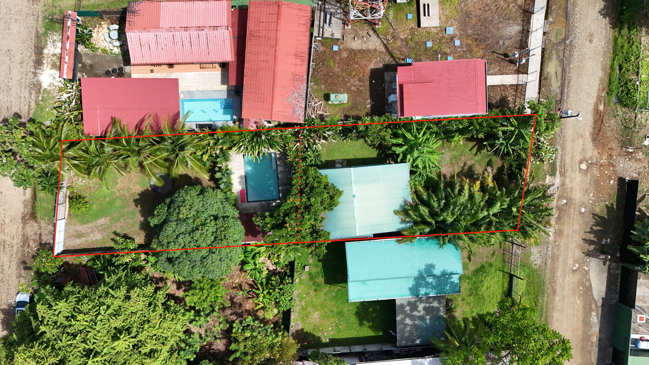 2 Commercial Property in the Heart of Uvita with an existing Home.  