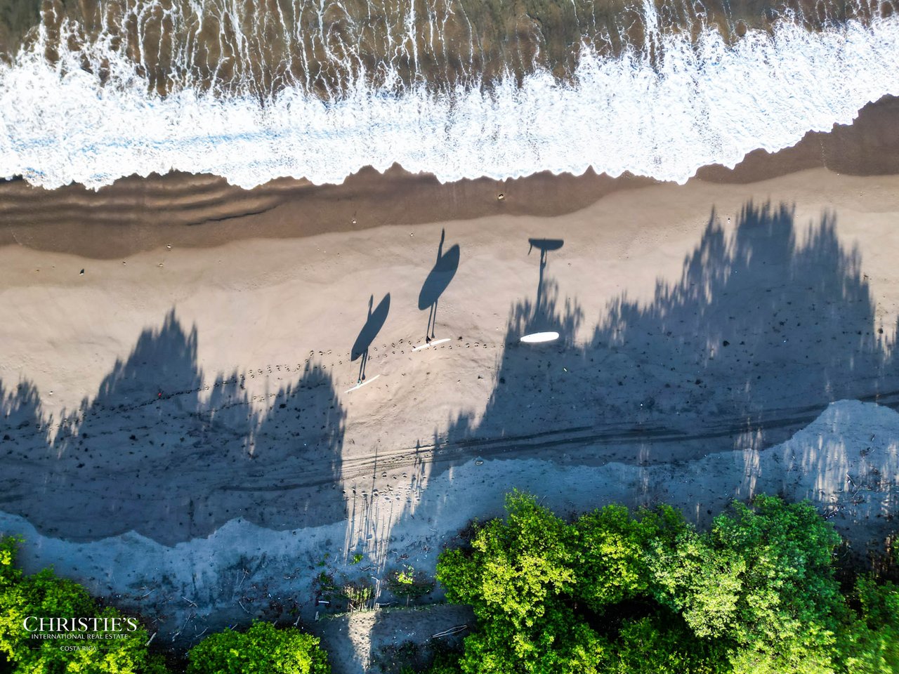 Mandla Boutique Coastal Retreat with World-Class Surf