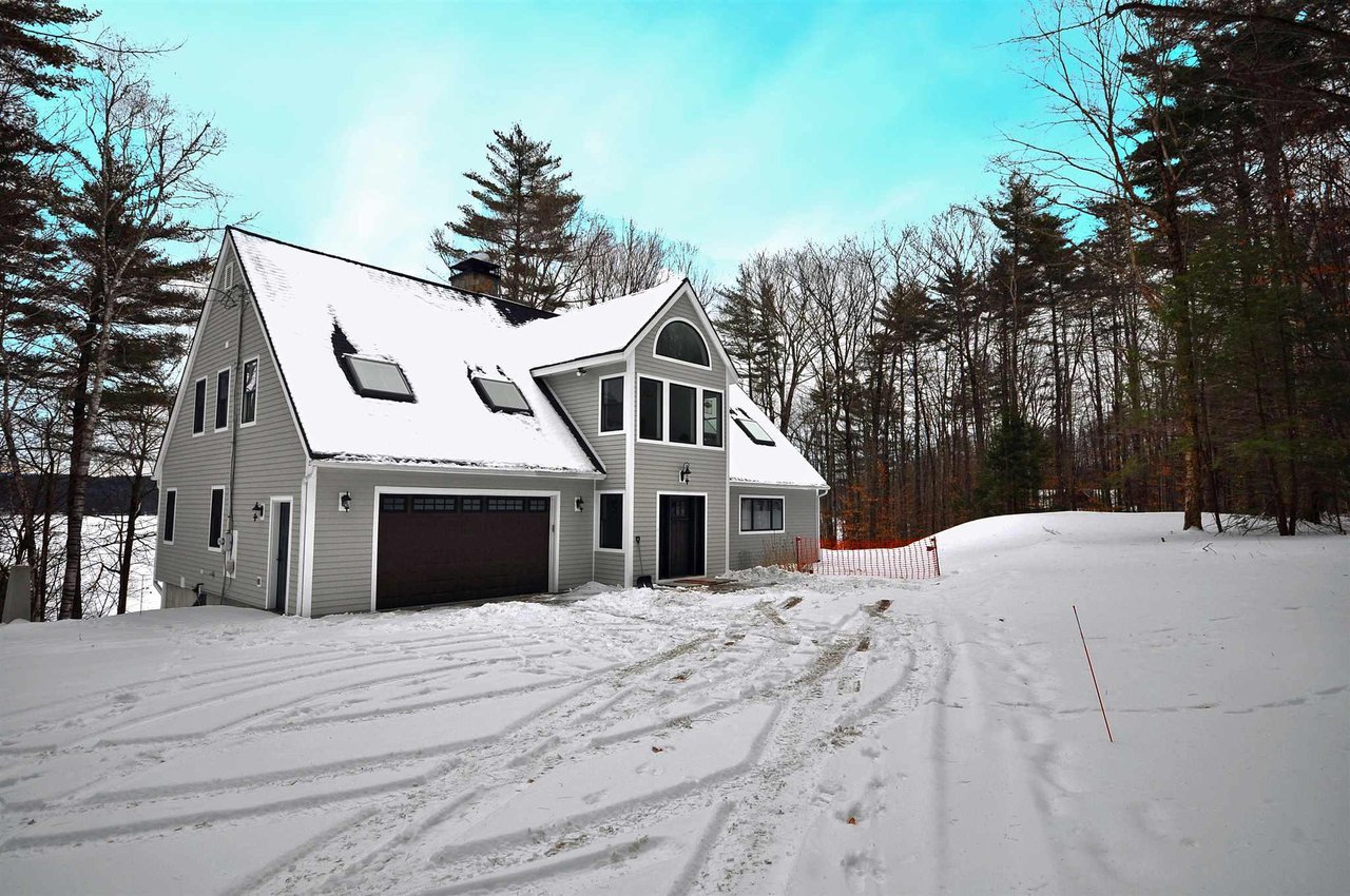 77 Winona Shores Rd