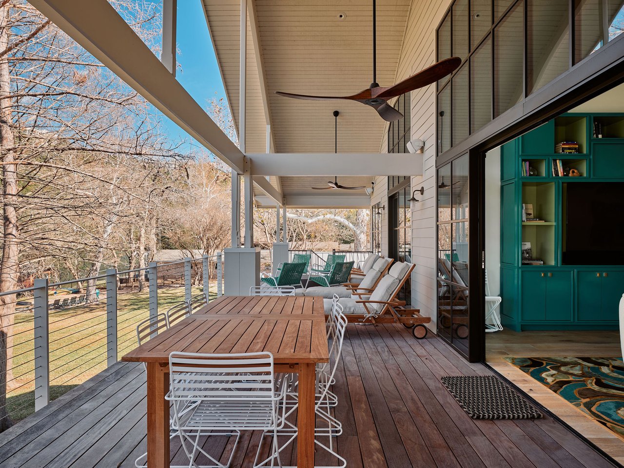 3016 Edgewater Drive