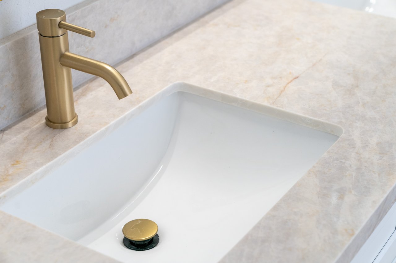 504 Lacabana Beach Drive