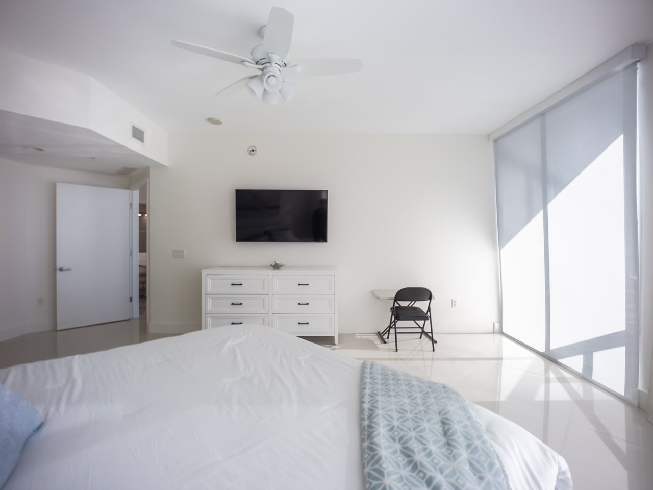17301 Biscayne Blvd #1203