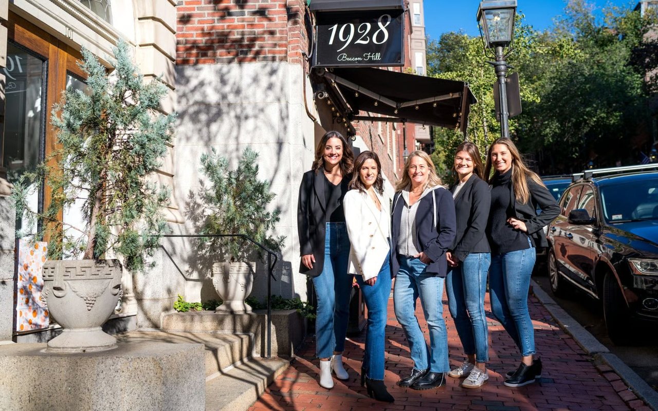 BEACON HILL NEIGHBORHOOD GUIDE