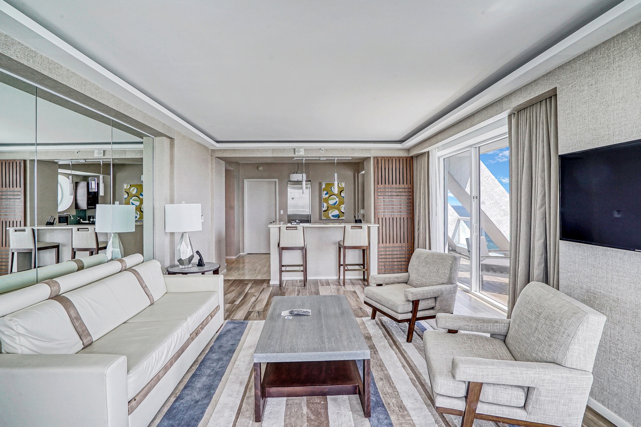 The Ocean Resort Residences (Conrad Fort Lauderdale Beach)