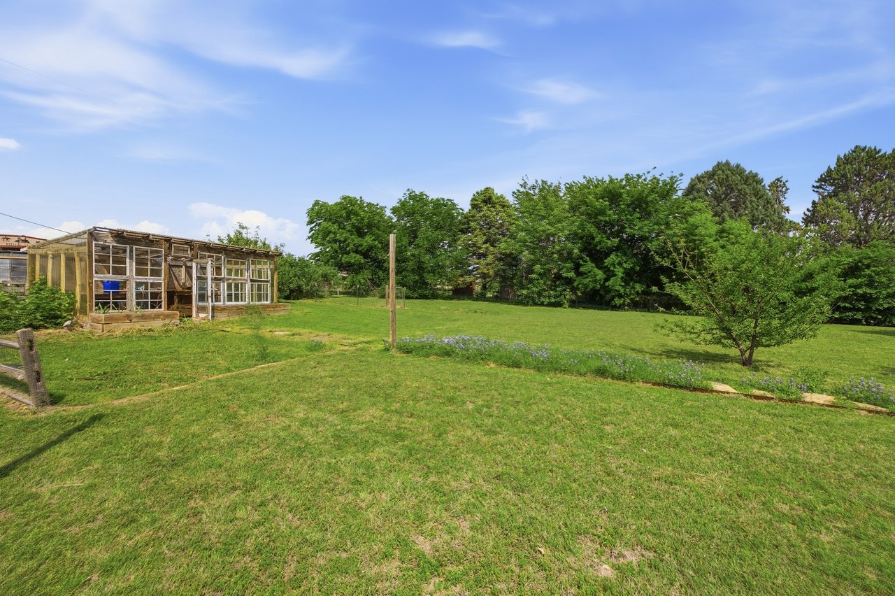 Acreage, Updated, All Near All Saints Episcopal School