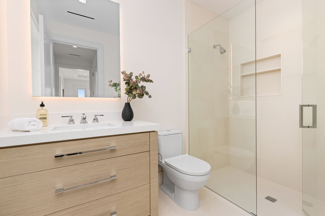 New Construction in Coveted Midtown