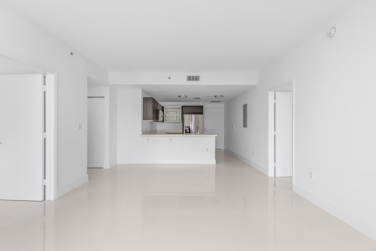 90 SW 3rd St Unit #3501 Miami 