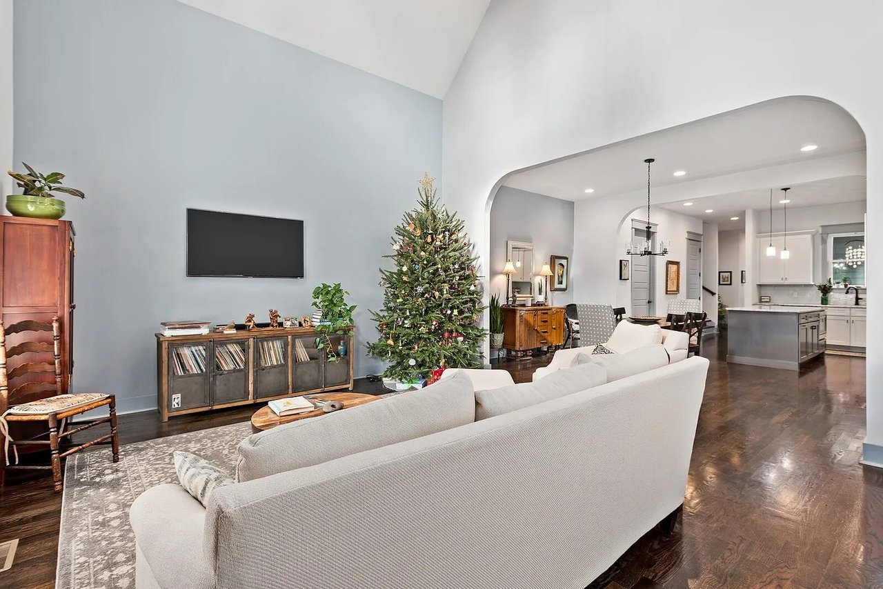 1519B Straightway Ave