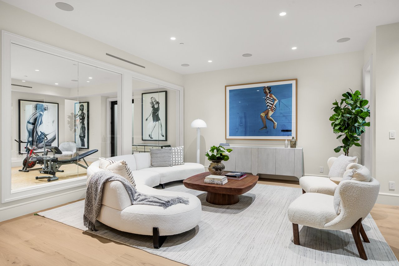 415 N Cliffwood Avenue