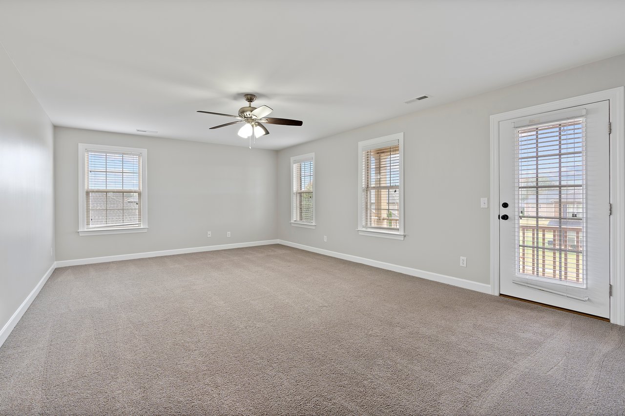 Spacious 5-Bedroom Luxury Retreat