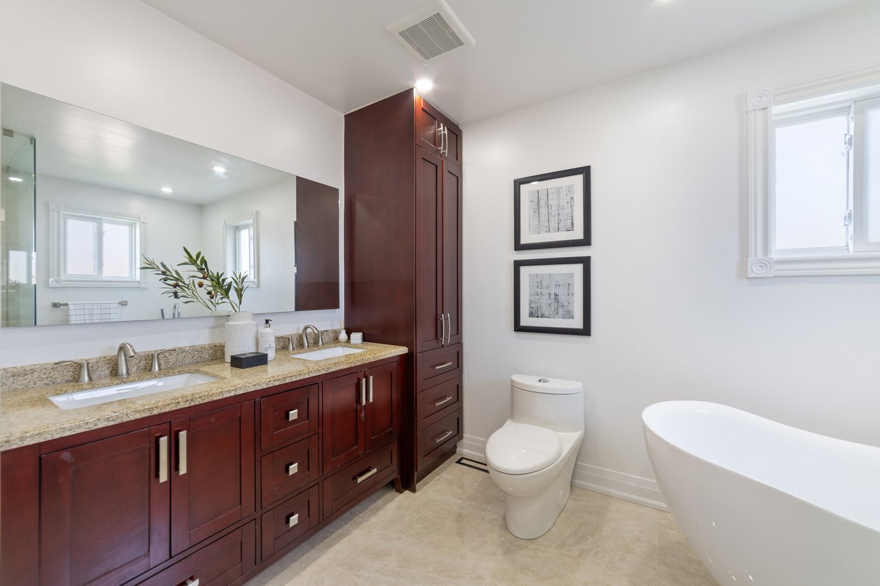 6837 Lisgar Drive