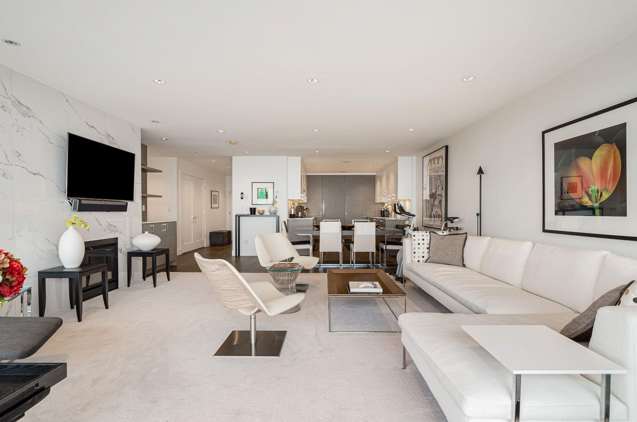 2242 Folkestone Way, #21