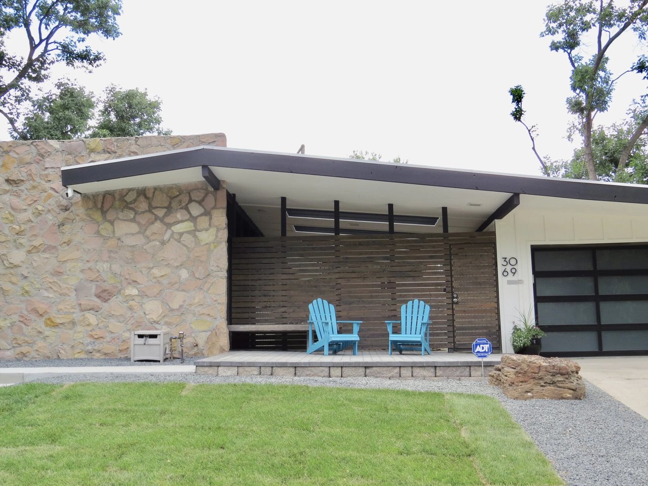 Mid-Century Design, Modern Amenities