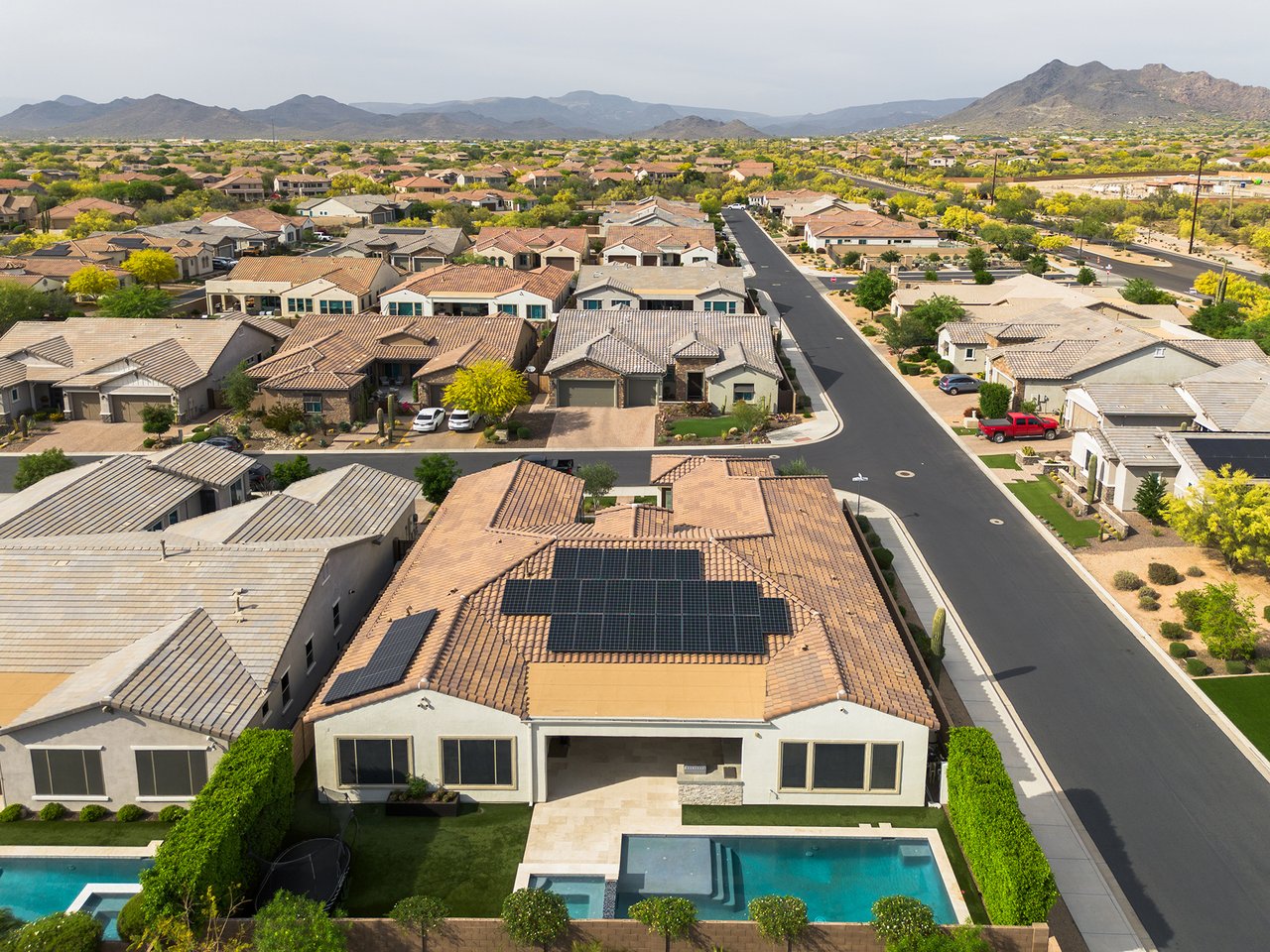 5537 E VIA CABALLO BLANCO