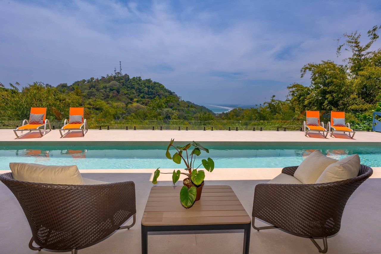 Private Gated Community Modern Luxury Villa Near Marina