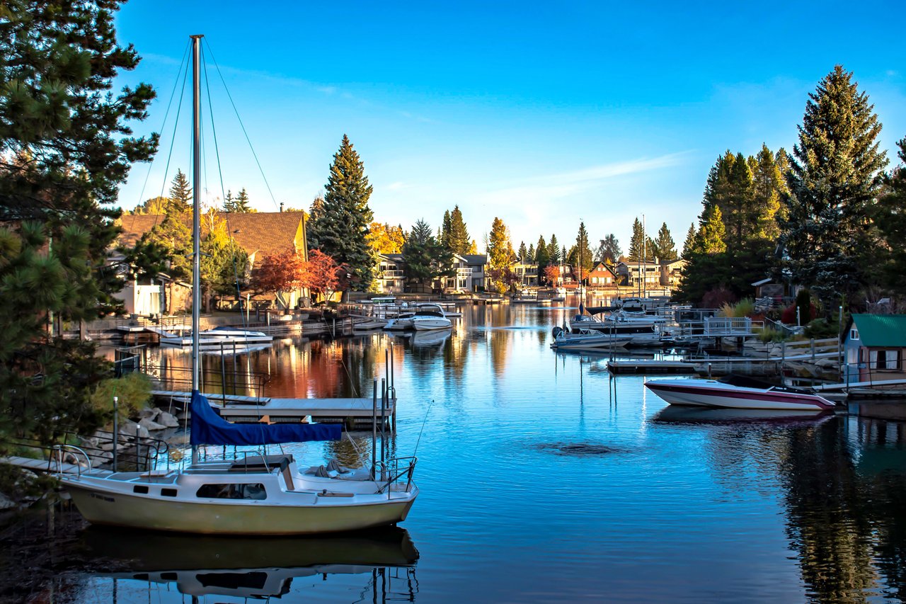 South Lake Tahoe residential homes overlooking lake—featured amid updated vacation rental regulations.
