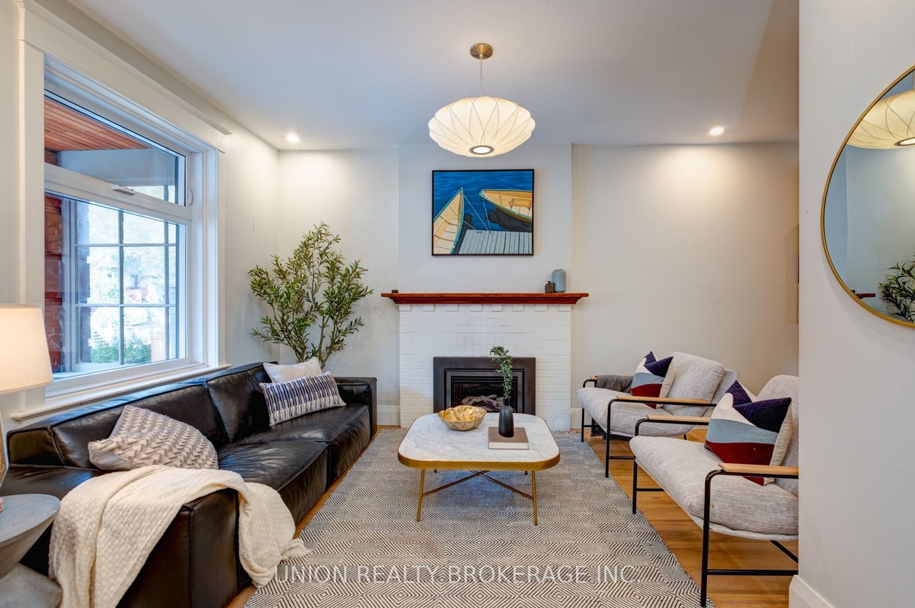 77 Kingsmount Park Rd