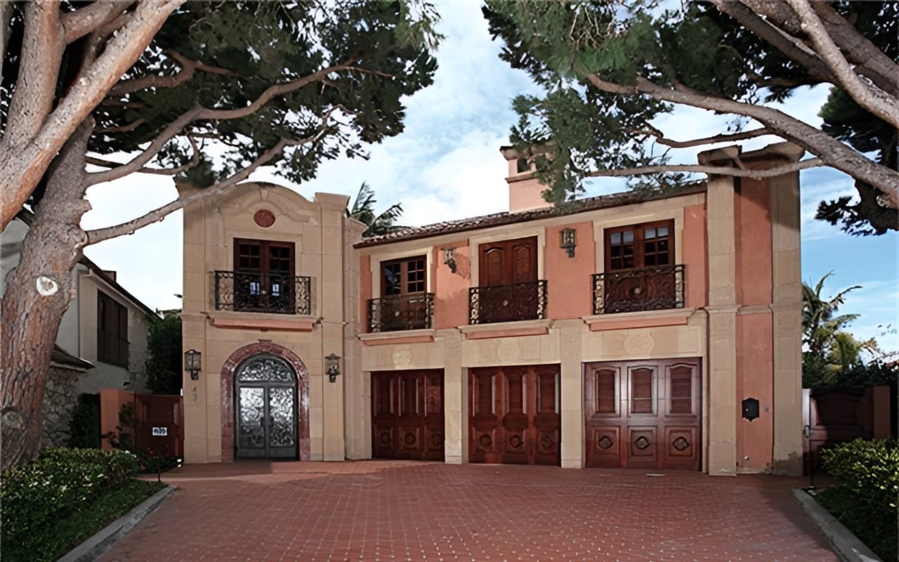 Surterre Agents Sell Landmark Linda Isle Estate