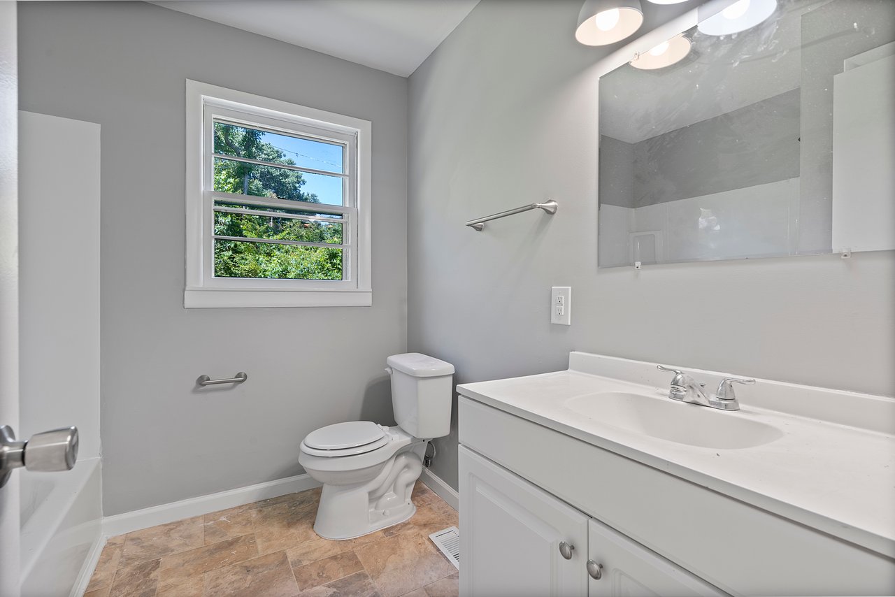 4 Bedrooms!! MADISON CITY SCHOOLS!!!