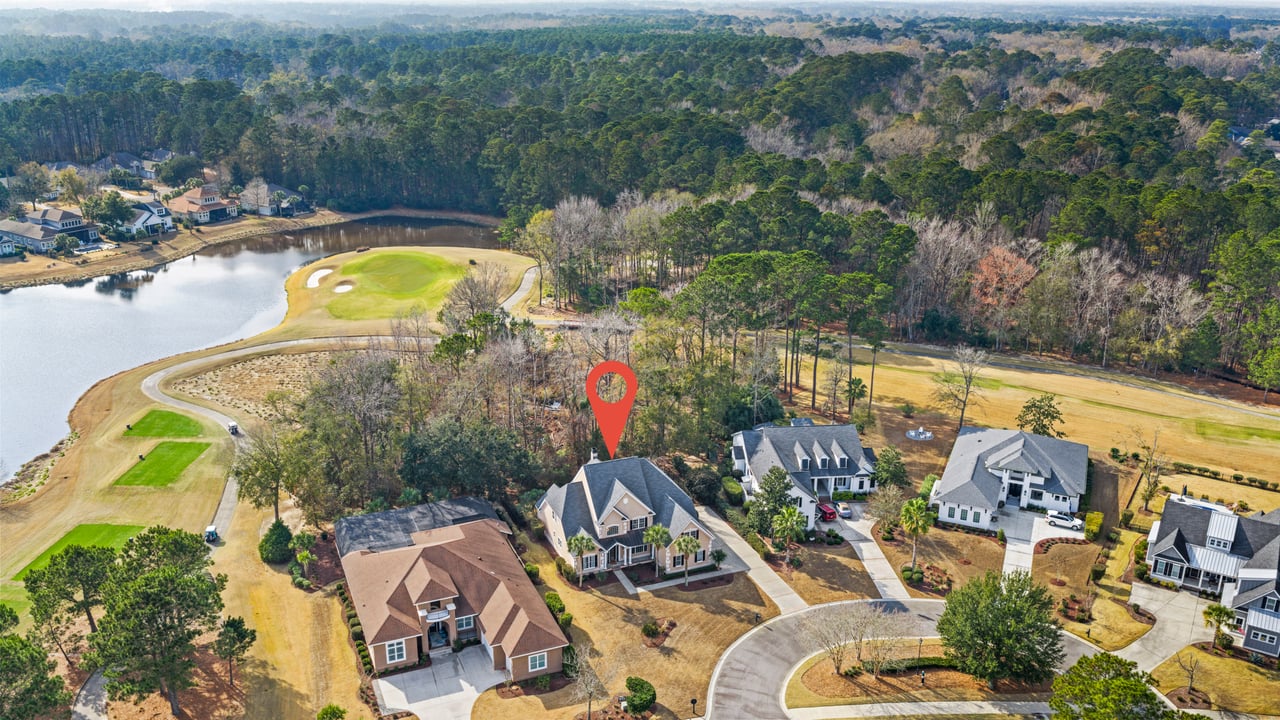 257 Farnsleigh Avenue