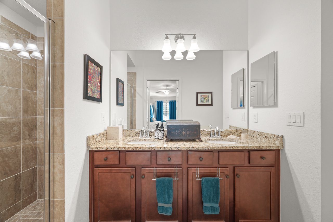 5527 PALMER CIR, #205, BRADENTON, FL 34211