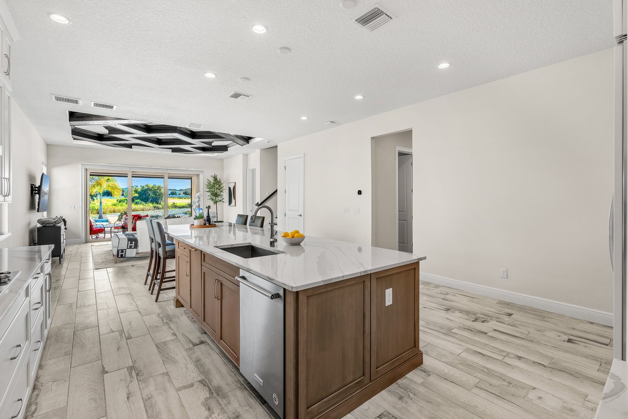 15606 Shorebird Lane