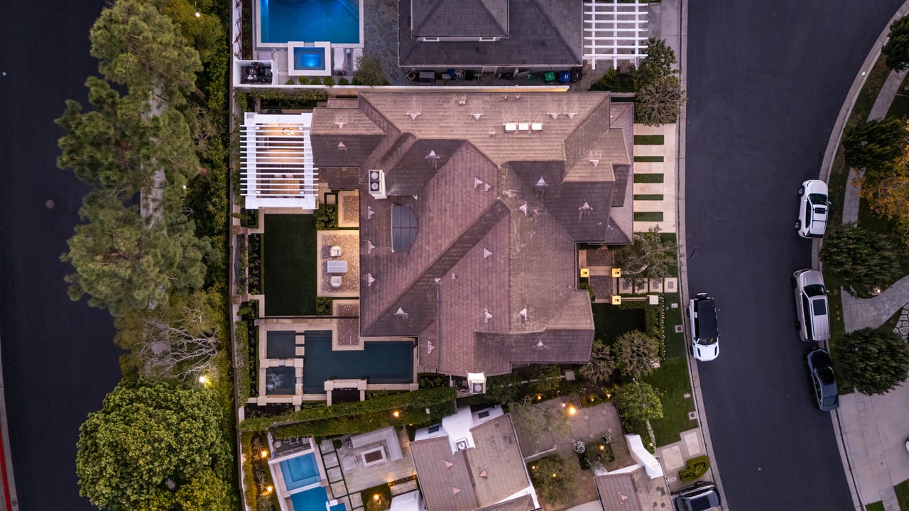 8 Gleneagles Drive