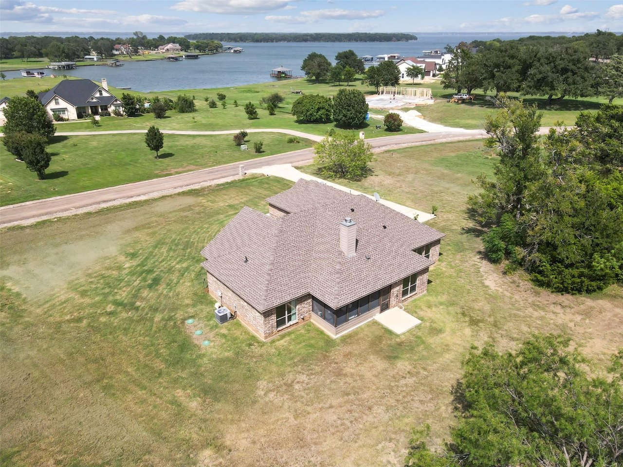 Luxury Lakefront Living