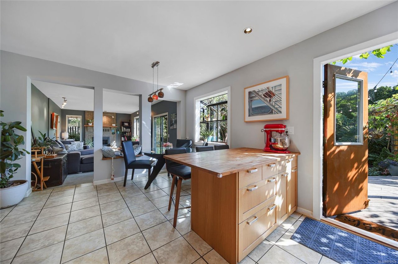 903 Graythorpe Pl