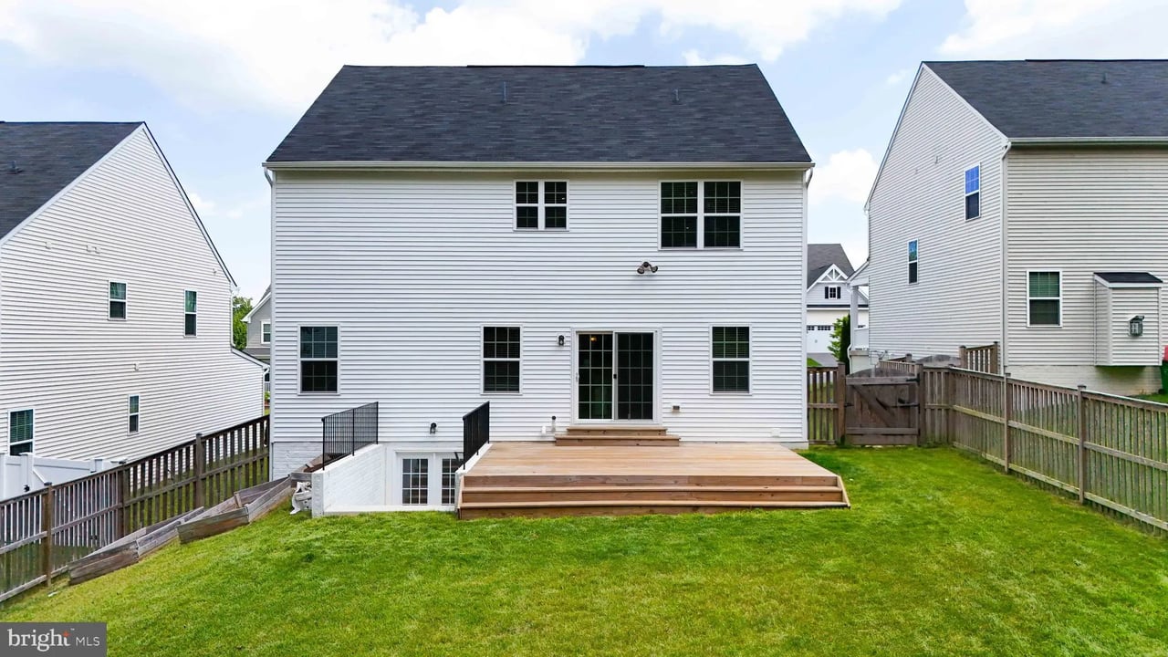 6015 Charles Henry Pl