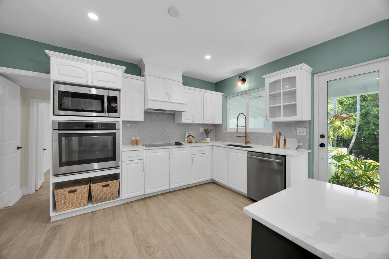 Coral Gables Beauty Just Listed