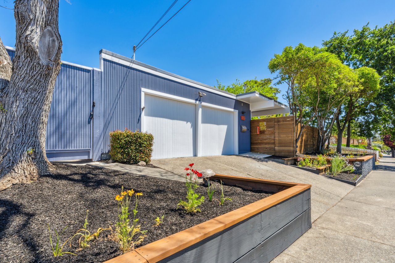 756 Del Ganado Rd