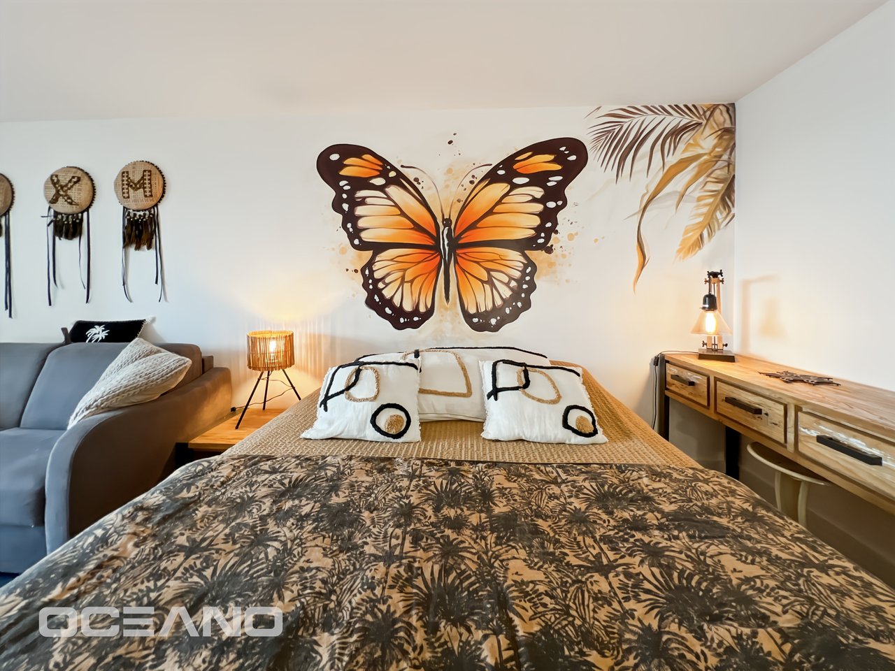 Sea View Apartment with Terrace & Pool