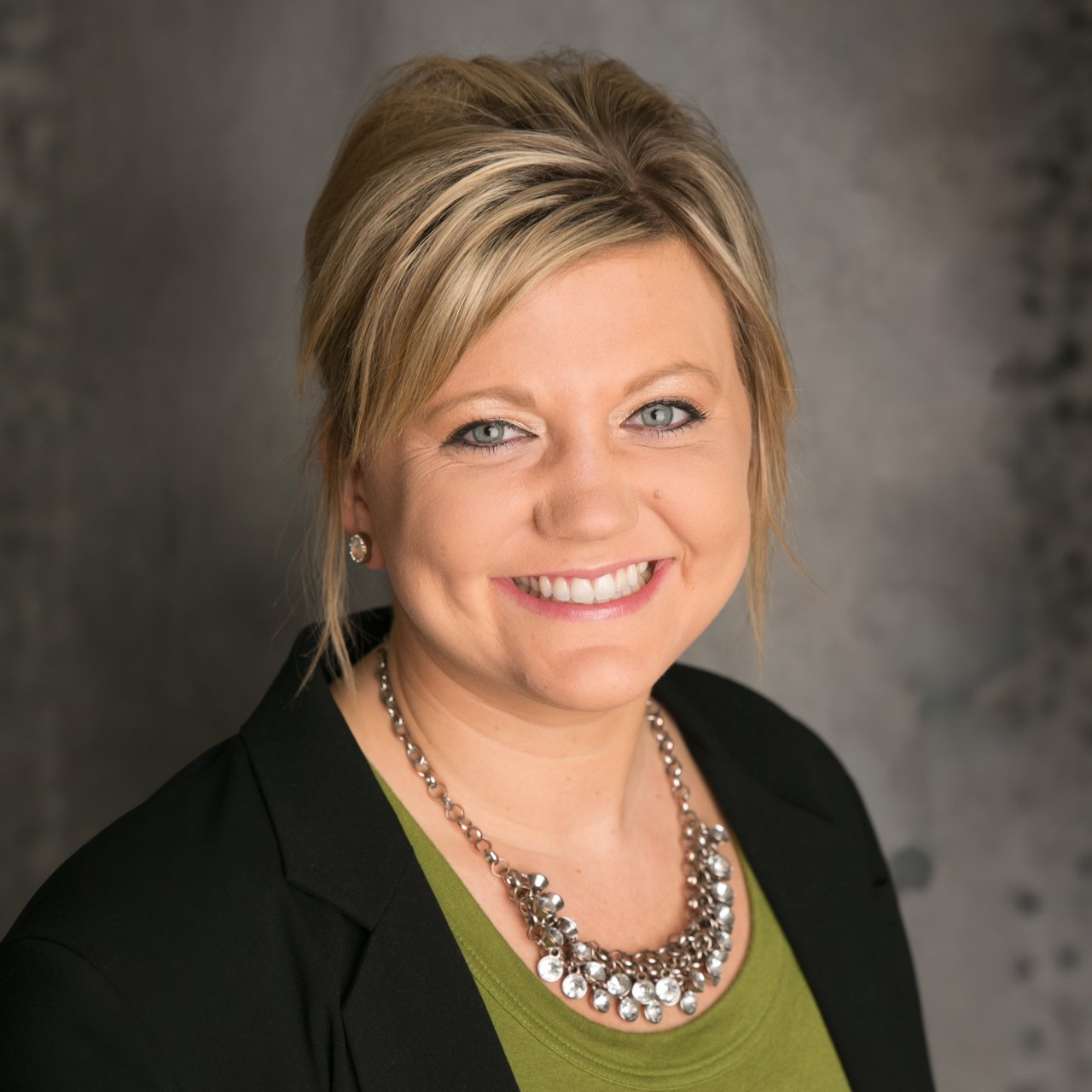 Megan Culhane Northfield, MN Real Estate Agent Headshot