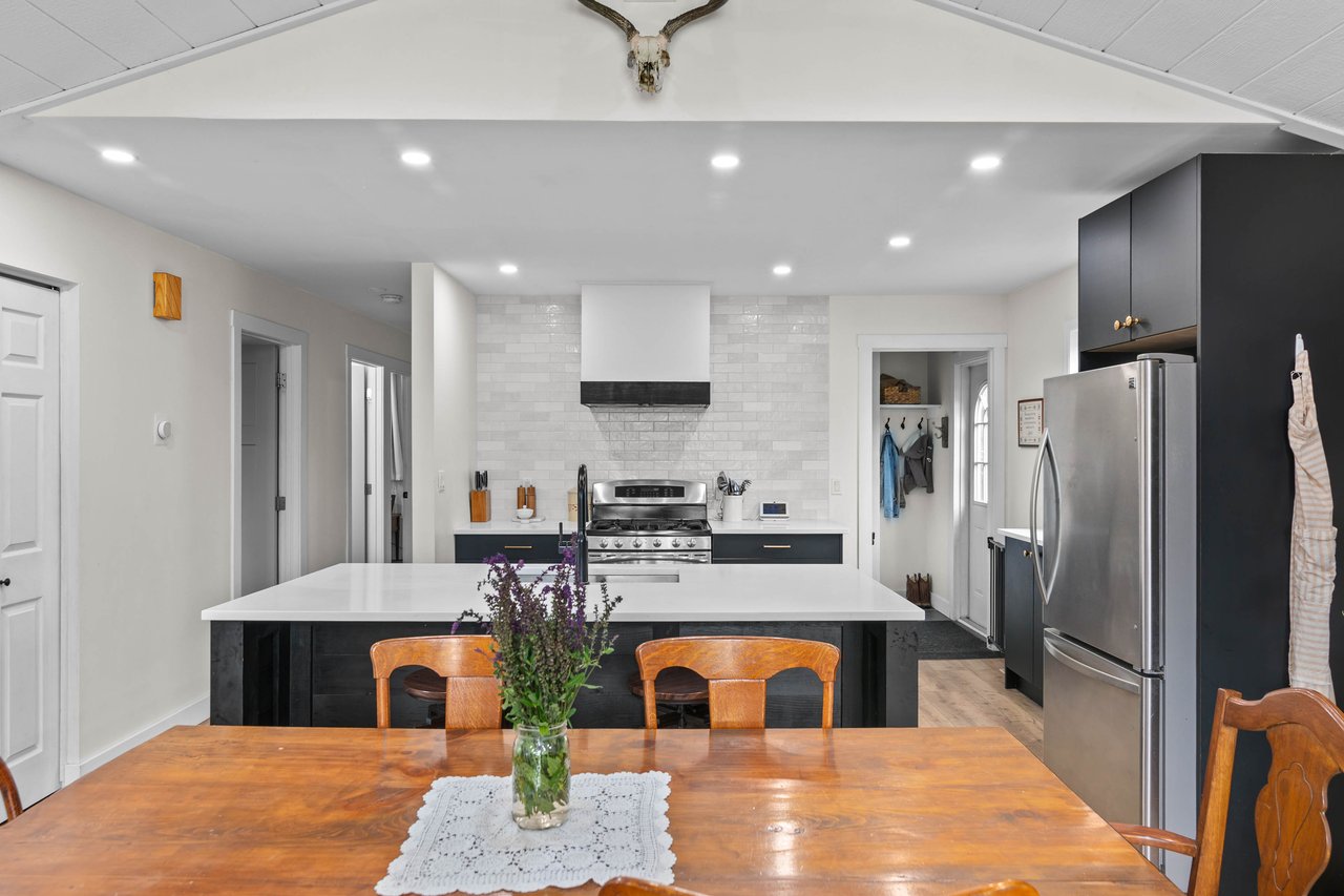 104 Thorson Crescent