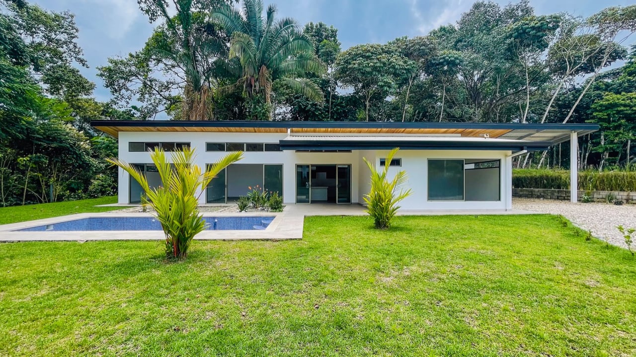 Brand New Three-Bedroom Mountain View Home in Ojochal, Costa Rica