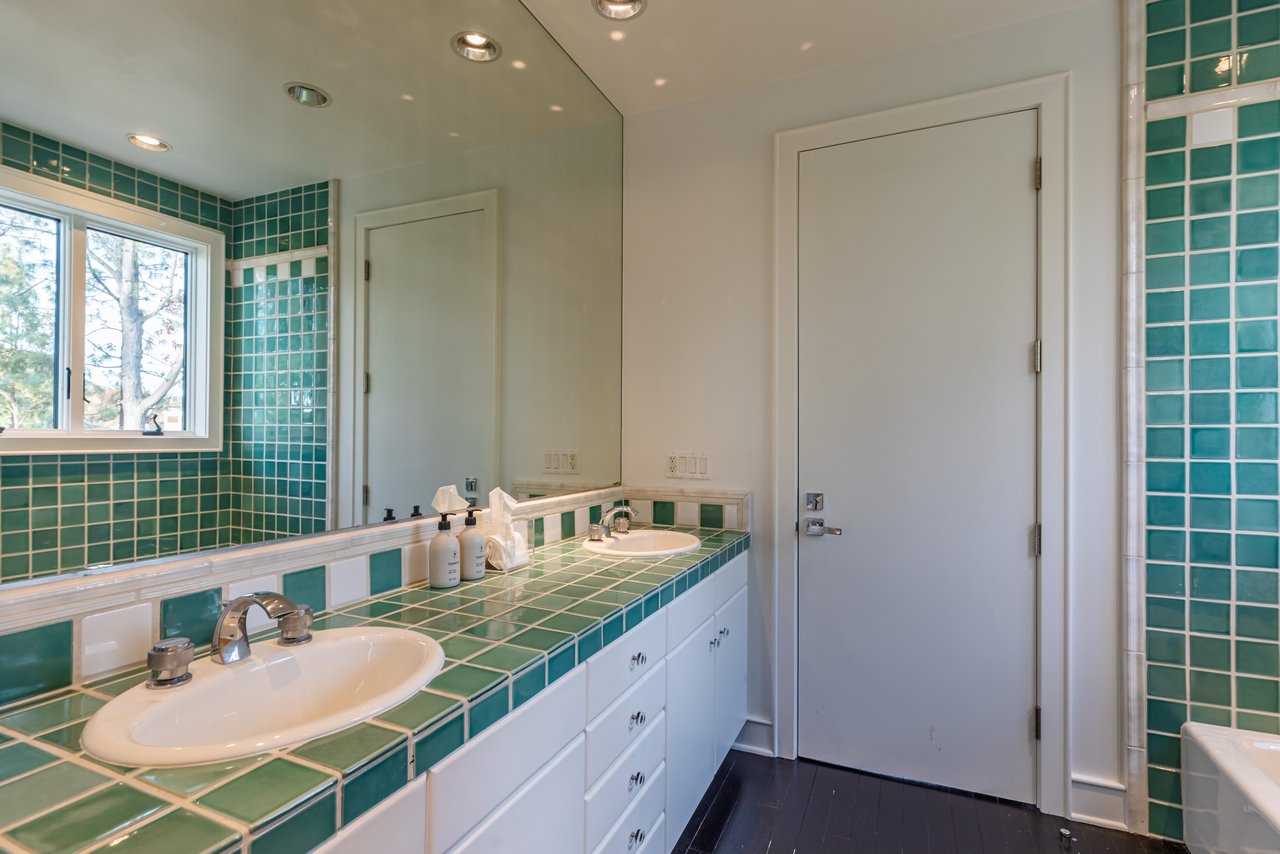 12000 Crest Ct, Beverly Hills